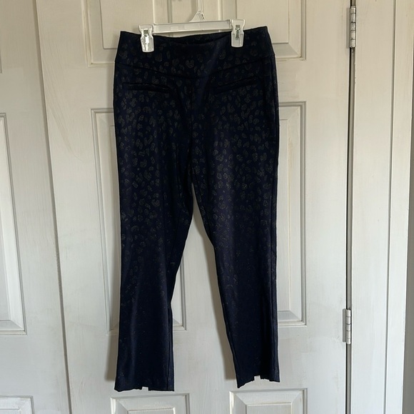 Crown & Ivy Navy Leopard Print Athletic pant size 6P - Picture 1 of 5